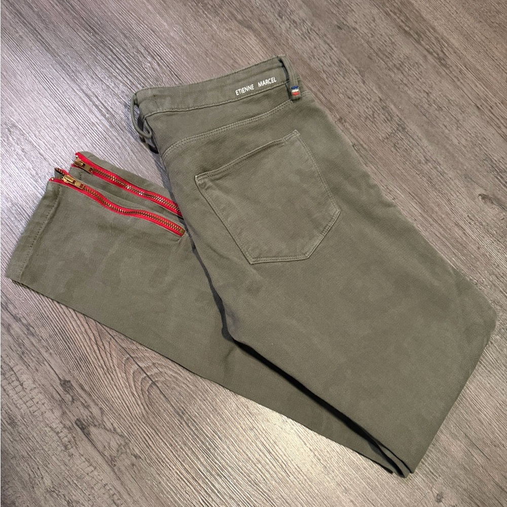 Etienne Marcel Jeans with Red Zipper